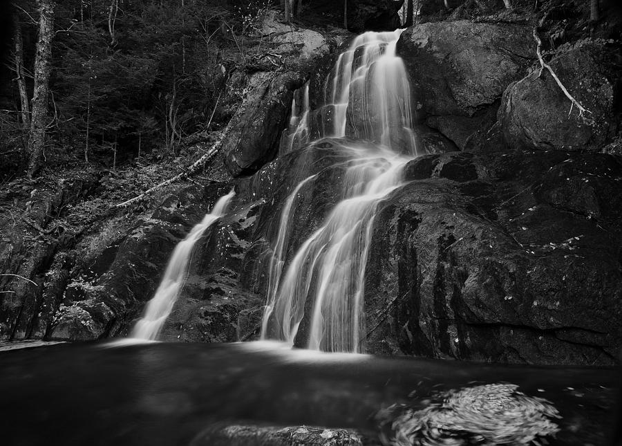 Waterfall Photograph - Glen Moss Falls Vermont by Jim Dohms