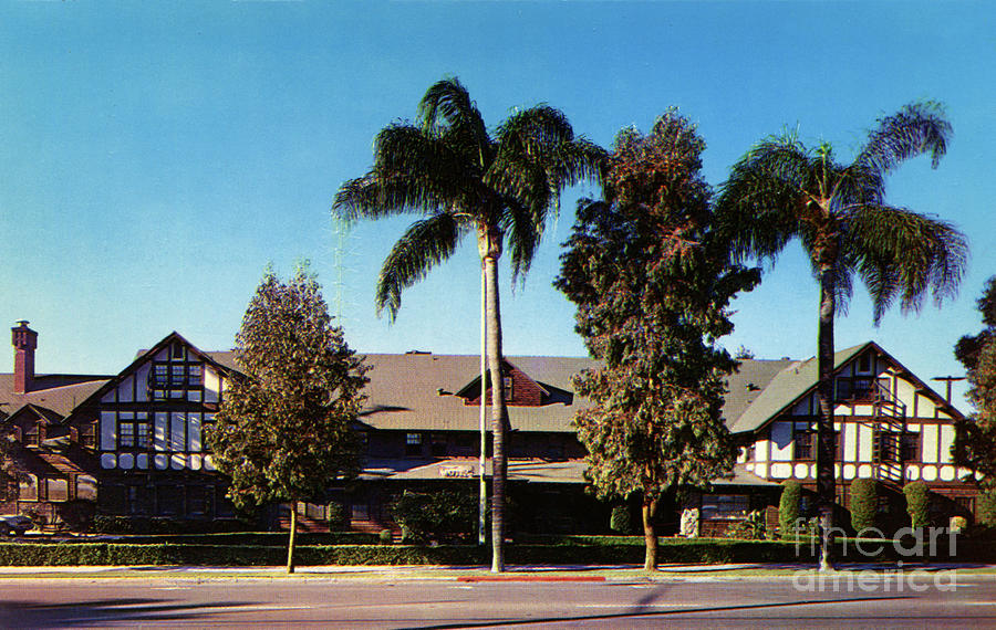 Glen Tavern Inn - Santa Paula Photograph by Sad Hill - Bizarre Los Angeles Archive