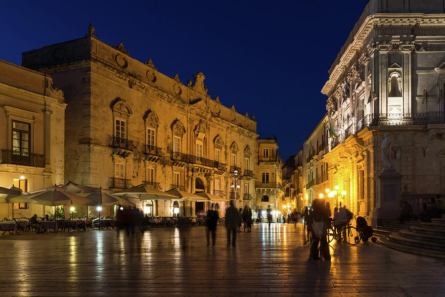 Glossy Outdoor Living Room - Passeggiata On Piazza Duomo In Syracuse Sicily Photograph