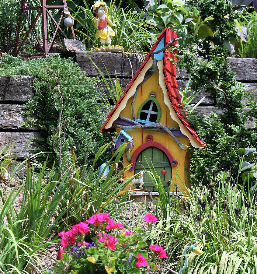 Gnomes Home by Shirley Roberson Gnomes Home by Shirley Roberson