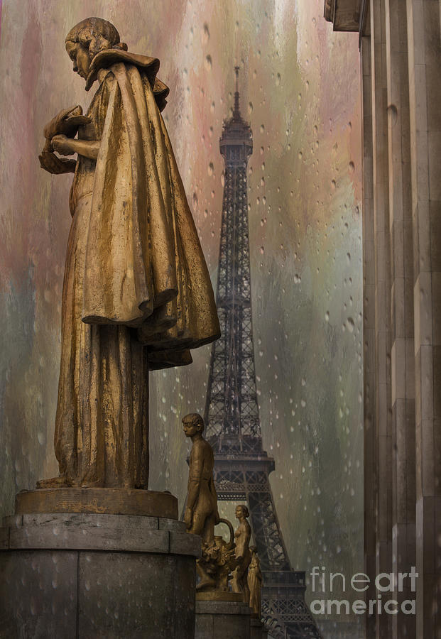 Golden Statues on Trocadero with View towards Eiffel Tower PARIS Photograph by Juli Scalzi