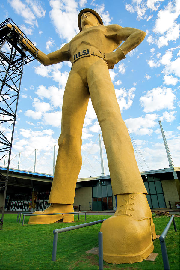 Golden Tulsa Driller - Colorful Morning Photograph by Gregory