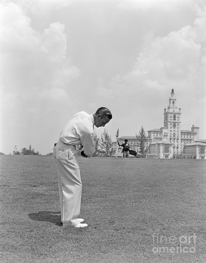 Golfing At The Biltmore, C.1930-40s Photograph by H. Armstrong Roberts/ClassicStock