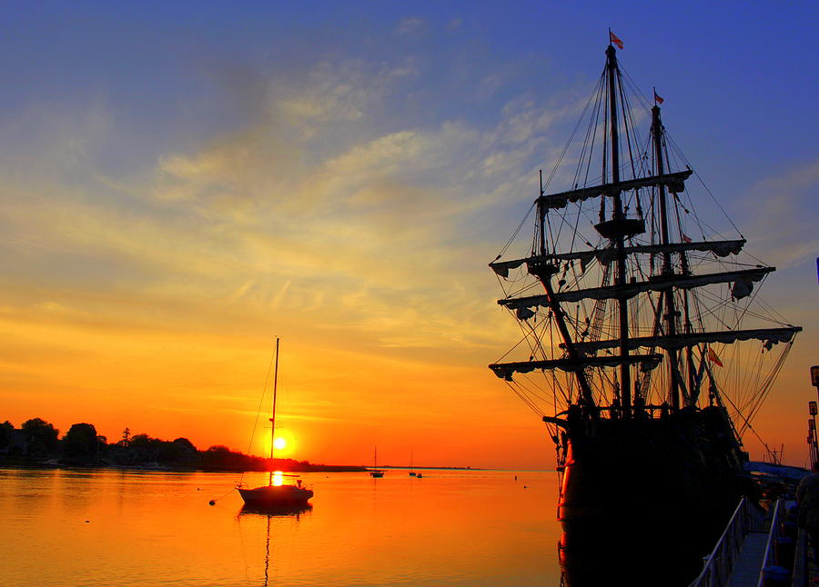 Good Morning El Galeon Photograph by Suzanne DeGeorge