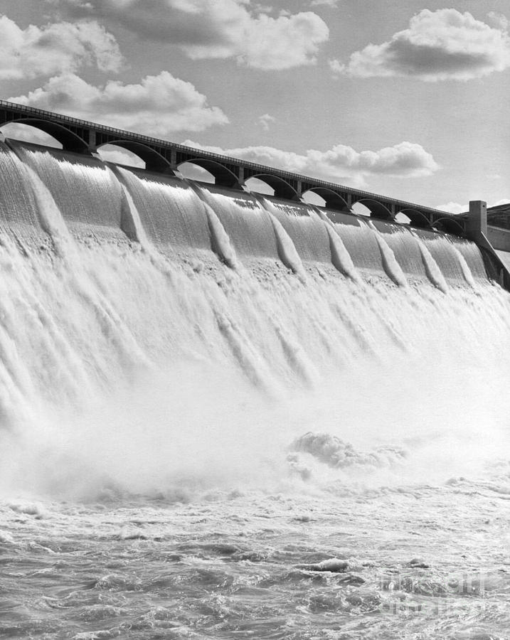 Grand Coulee Dam, Washington State Photograph by H. Armstrong Roberts/ClassicStock