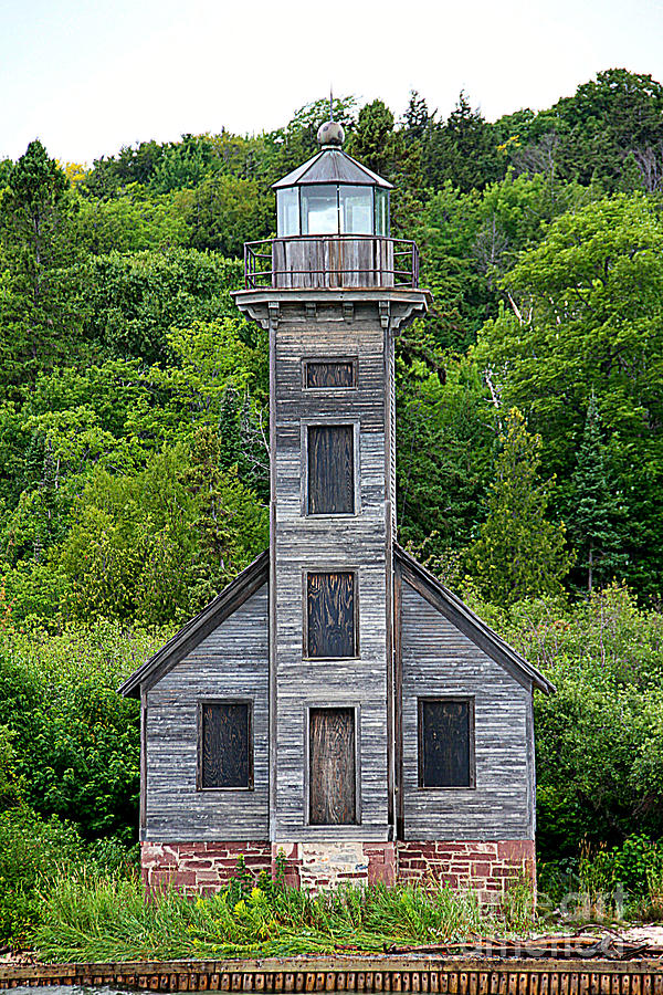 Grand Island East Channel Lighthouse #6672 Photograph by Mark J Seefeldt