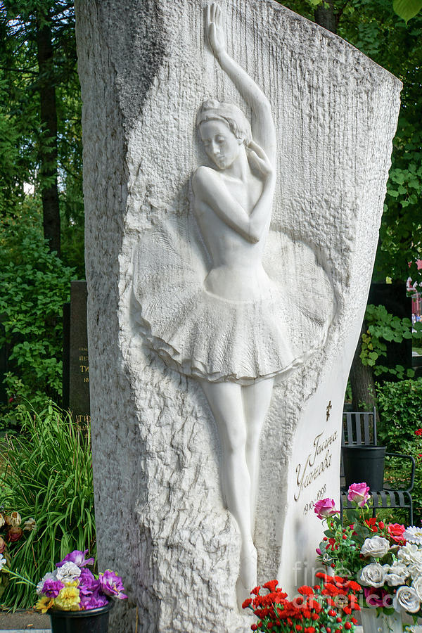 Grave of ballerina Galina Ulanova  Photograph by Vladi Alon