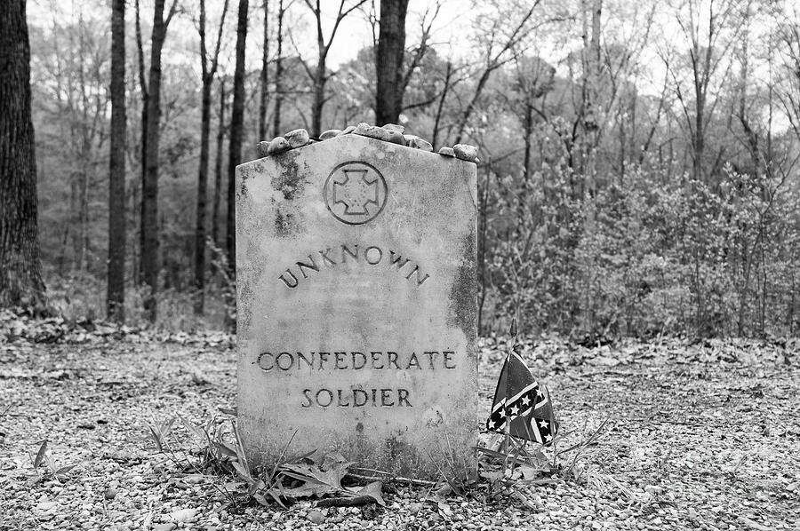 Gravestone for Unknown Confederate Soldier Photograph by Patricia Hofmeester