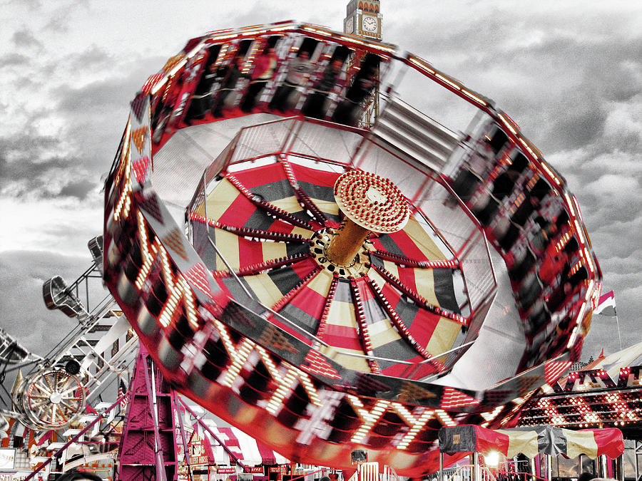 gravitron carnival ride