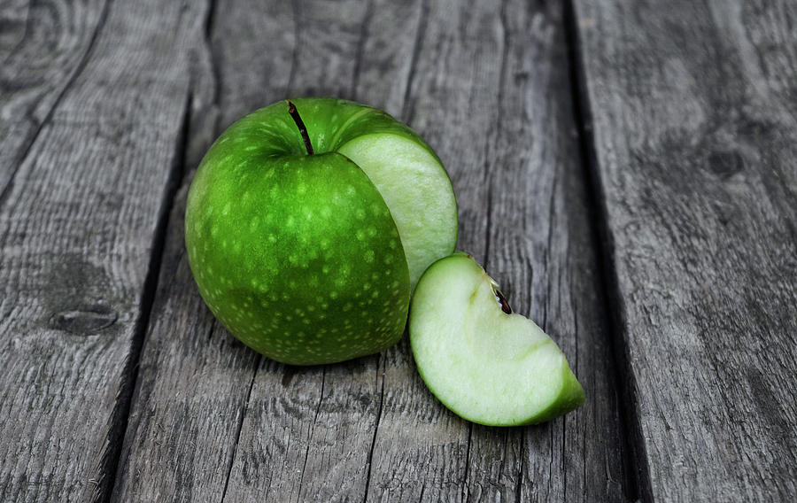 Still Life Photograph - Green Apple by Claudia Moeckel