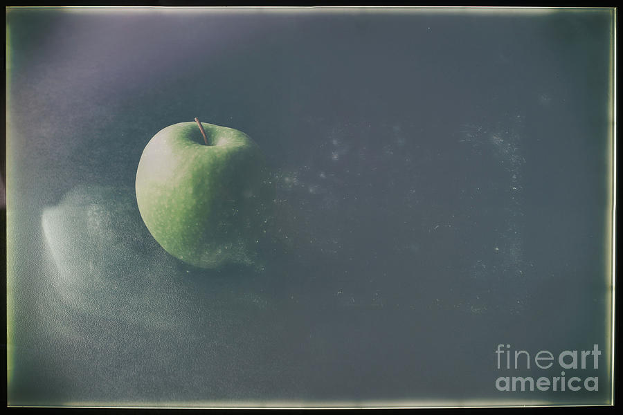 Green Apple Photograph by Jimmy Ostgard
