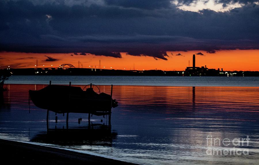 Sunset Photograph - Green Bay Skyline by Randy Kostichka