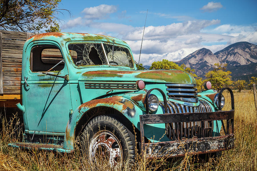 Green Mountain Truck Photograph by Steven Bateson
