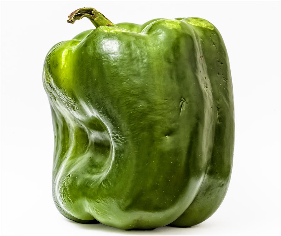 Green Pepper Photograph by Robert Ullmann
