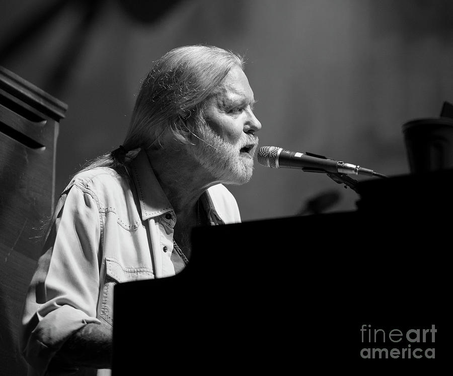 Gregg Allman with The Allman Brothers Band Photograph by David Oppenheimer