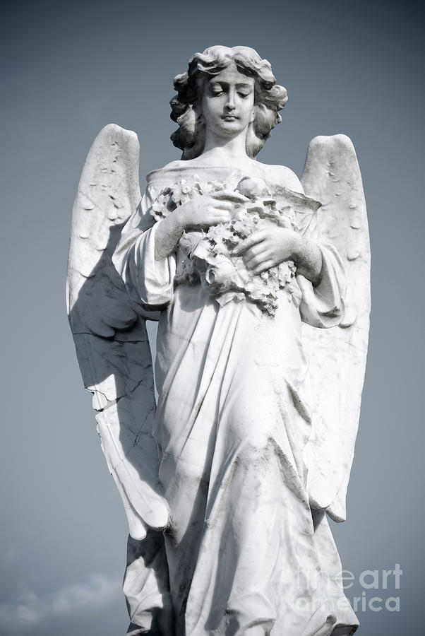Grieving Angel on the old graveyard Sculpture by Yurix Sardinelly