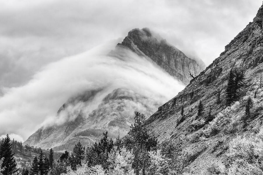 Grinnell Cloud Wrap Black and White Photograph by Mark Kiver
