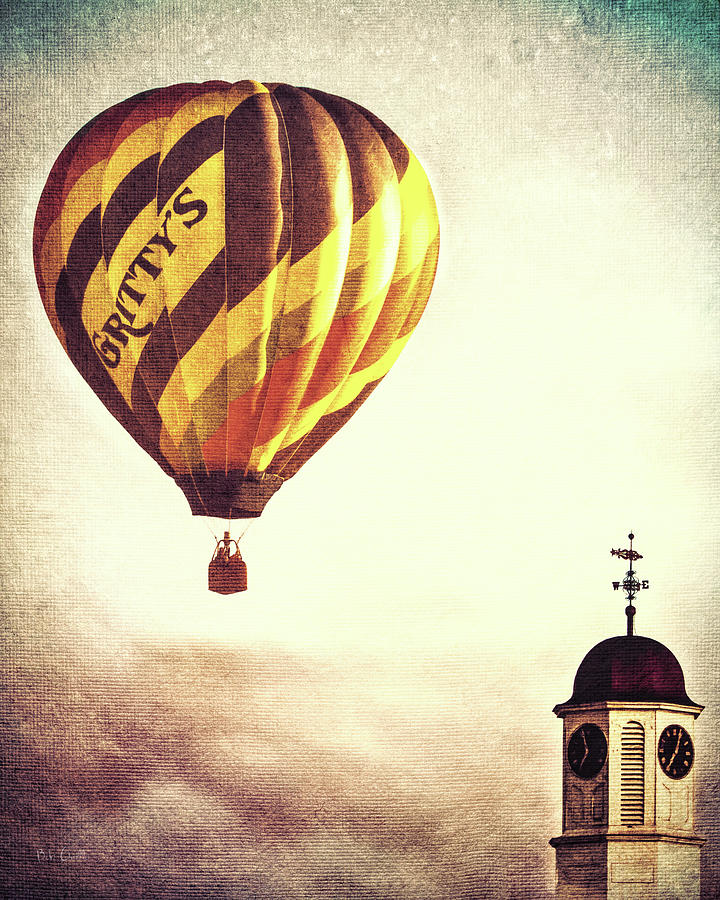 Gritty McDuffs Hot Air Balloon Photograph by Bob Orsillo
