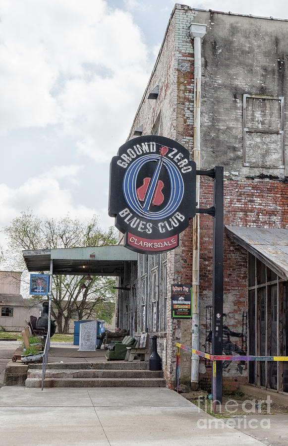 Ground Zero Blues Club in Clarksdale, birthplace of the Blues Photograph by Patricia Hofmeester