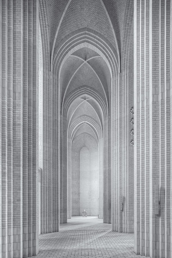 Black And White Photograph - Grundtvigs Kirke by Martin Fleckenstein