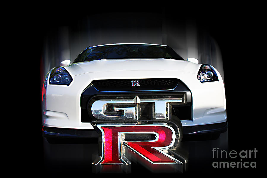Gt R Photograph by Tom Griffithe
