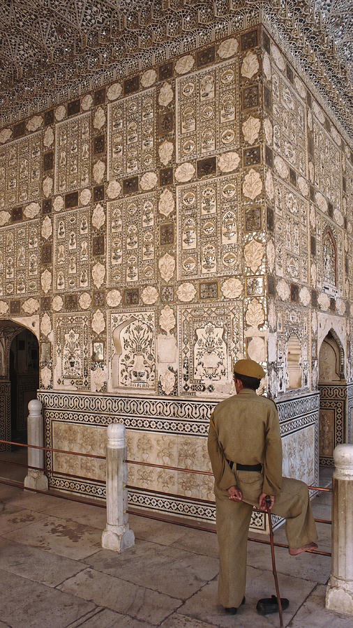 Guard of the mirrored room, Amber Fort 2007 by Chris Honeyman Guard of the mirrored room, Amber Fort 2007 by Chris Honeyman