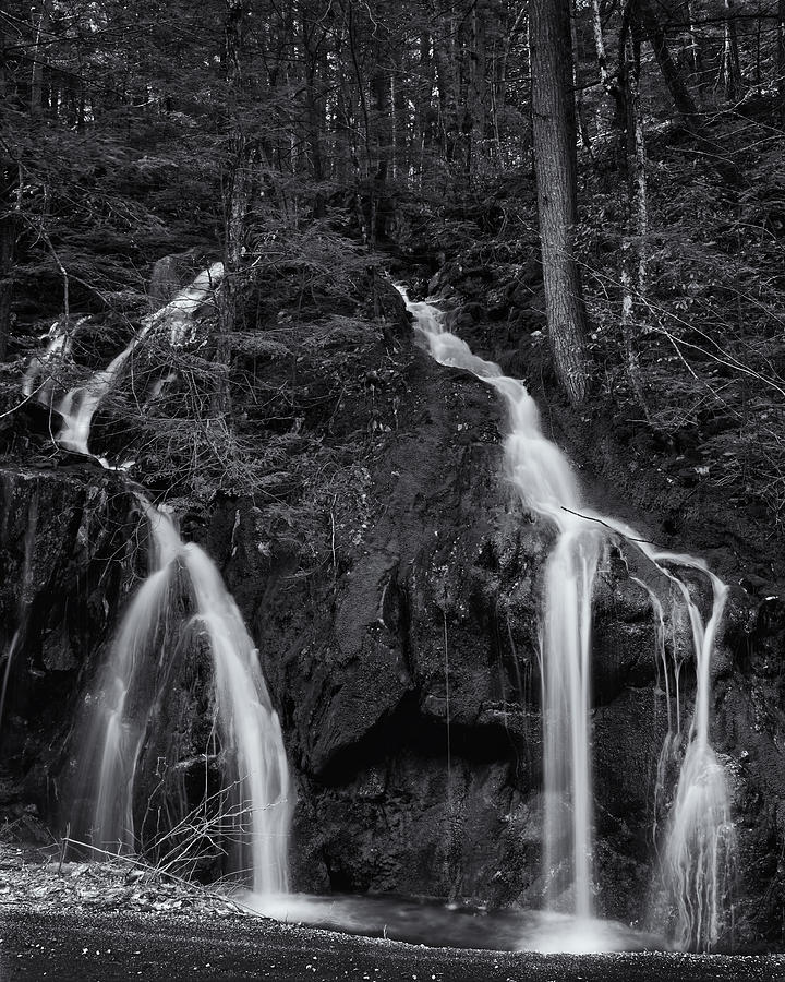 Gulf Road Waterfall Photograph by Tom Singleton