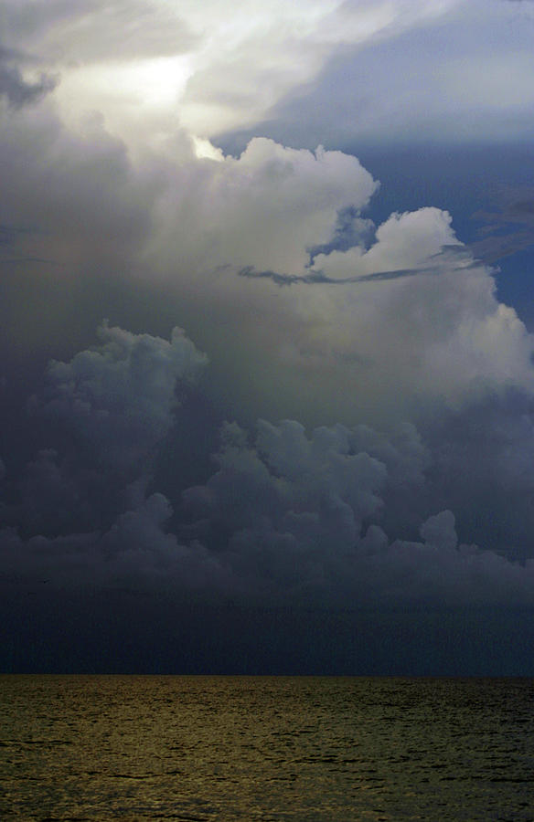 Gulf Storm Azure 2558 H_2 Photograph by Steven Ward