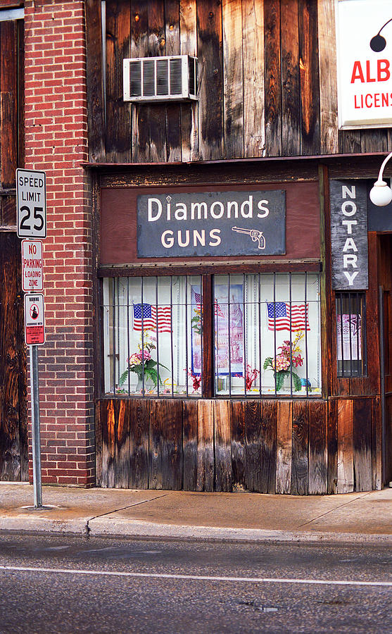 Johnson City Tennessee - Gun Shop Photograph by Frank Romeo