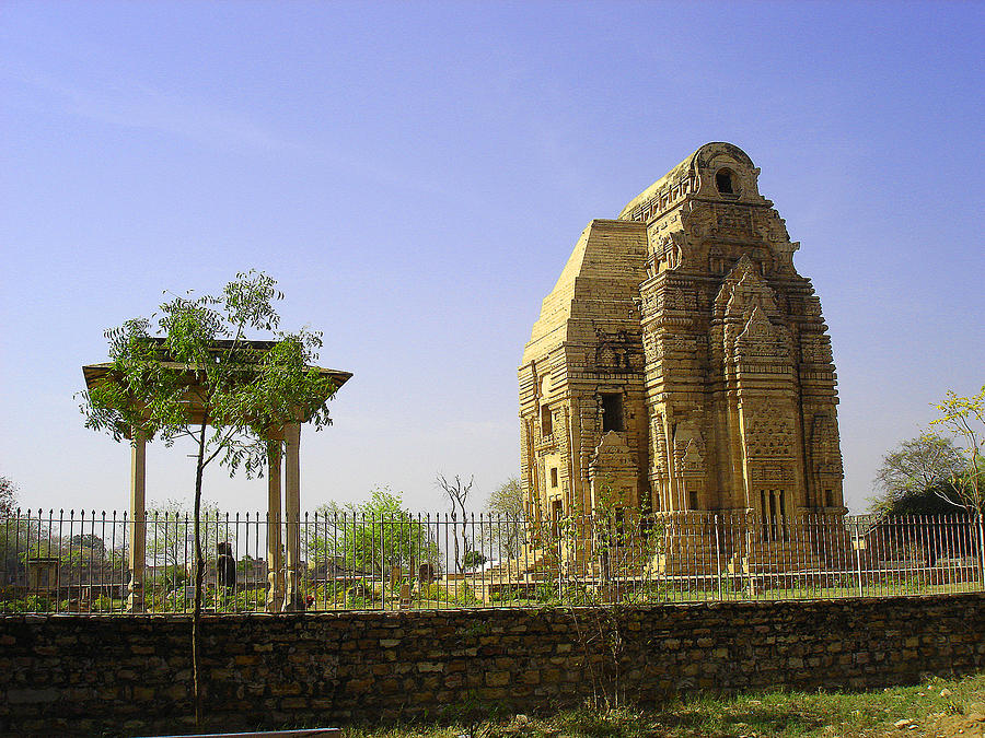Gwalior Fort Temple Photograph by Padamvir Singh