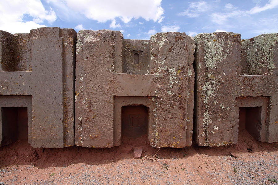 Ocurrencia dentro de poco calidad H-Blocks At Puma Punku, Bolivia Photograph by Aidan Moran - Fine Art America
