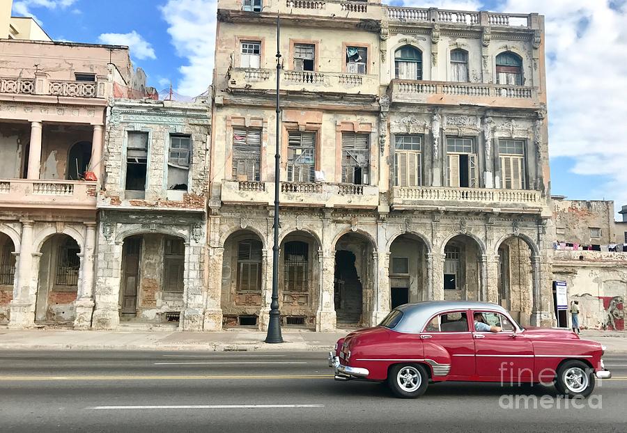 Habana Rojo Photograph by Beth Saffer
