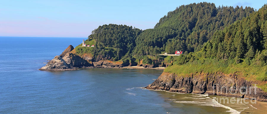 Haceta Head Lighthouse 3145 cropped Photograph by Jack Schultz
