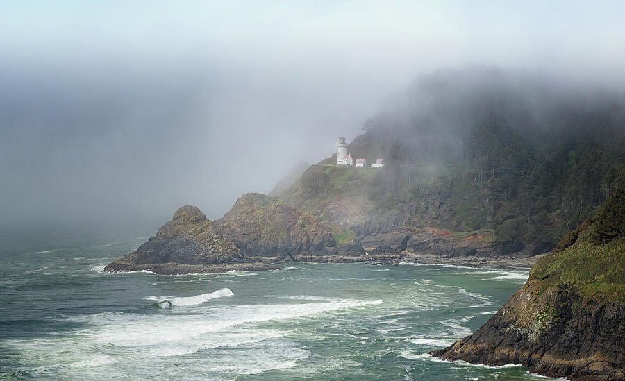 Haceta Head Lighthouse Photograph by Jared Perry