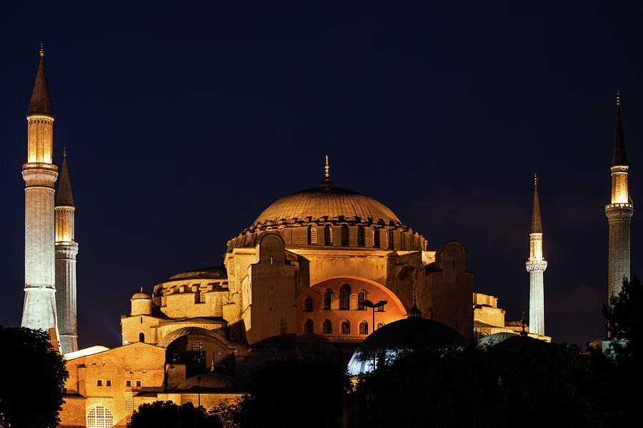 Hagia Sophia In Istanbul At Night Photograph by Artur Bogacki