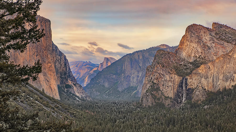 Yosemite Sunset Photograph by Harold Rau