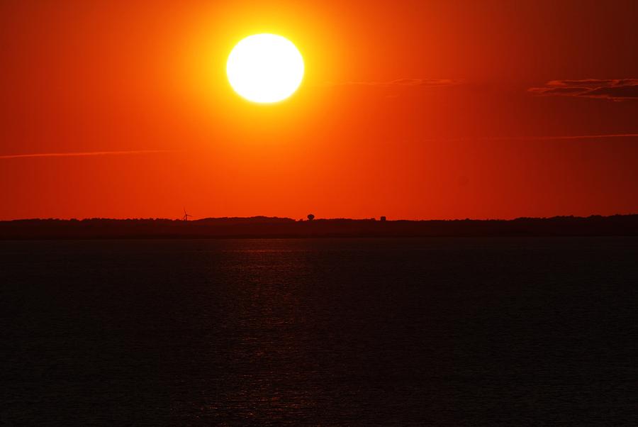 Halibut Point Sunset O Photograph by Joe Faherty