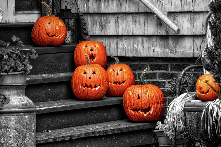 Halloween Jack O Lantern Family SC Photograph by Thomas Woolworth