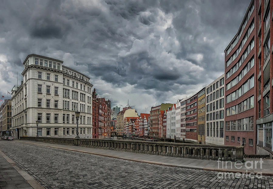 Hamburg into the Dark Photograph by JR Photography