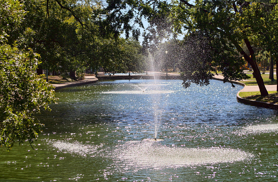 Hamilton Park River Fountains Photograph by Linda Phelps