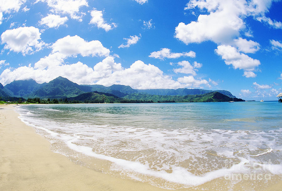 Hanalei Bay Photograph by Greg Vaughn - Printscapes