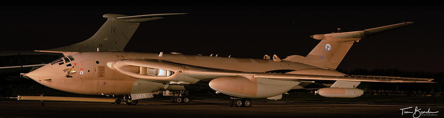 Handley Page Victor K2 Photograph by Tim Beach