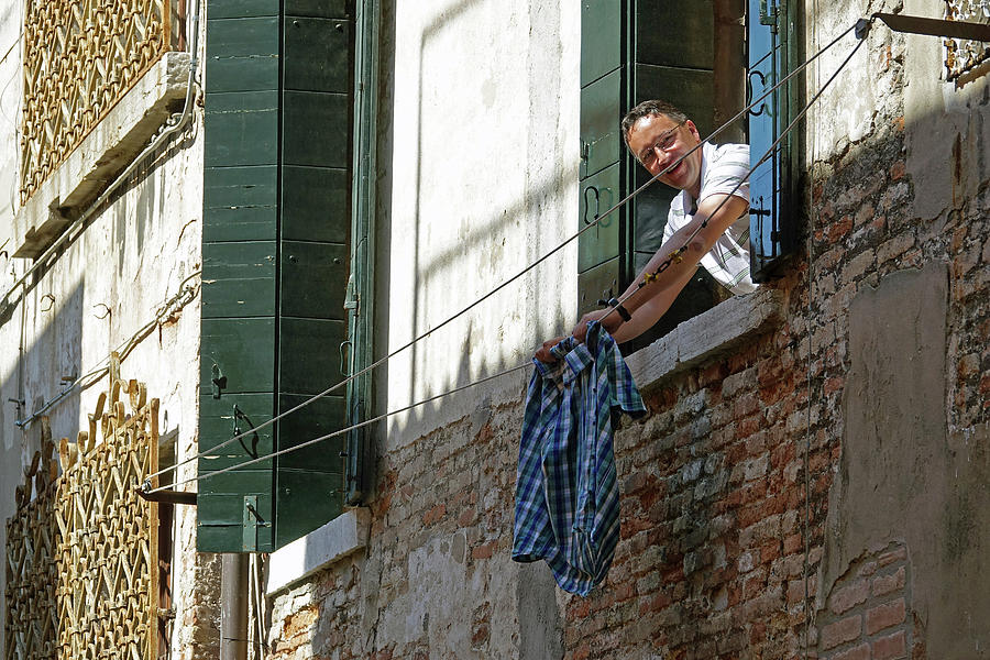 Hanging Out The Laundry To Dry In Venice, Italy Photograph by Rick Rosenshein