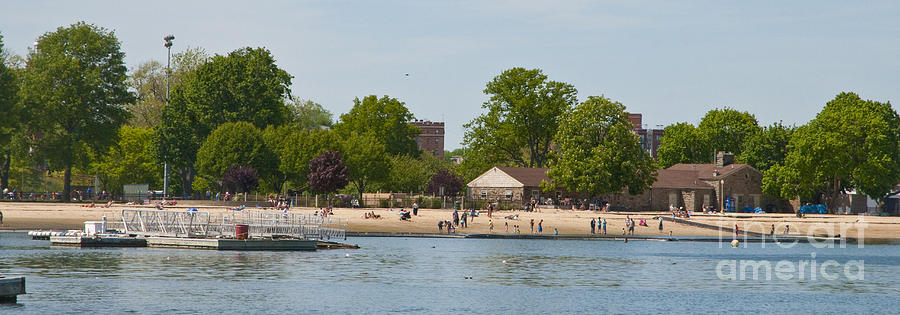 Harbor Island Park and Beach in Mamaroneck, New York Photograph by David Oppenheimer