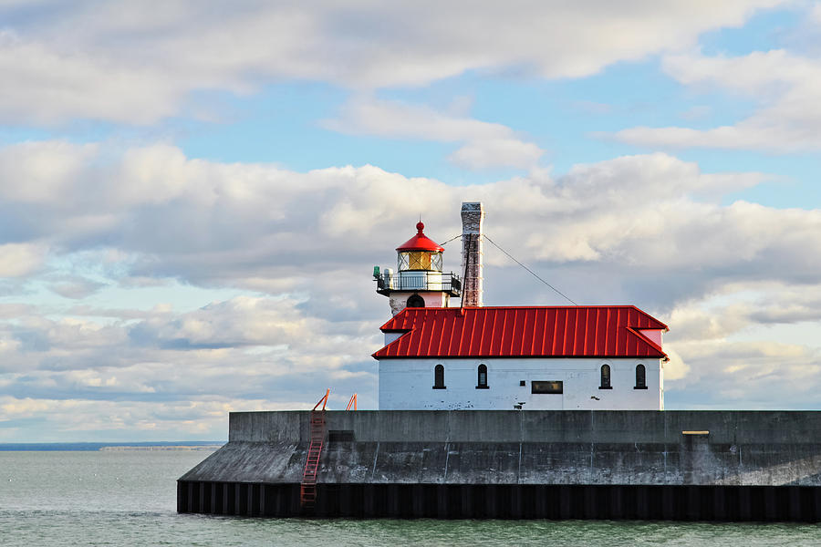 Harbor Lighthouse Duluth Photograph by Kyle Hanson
