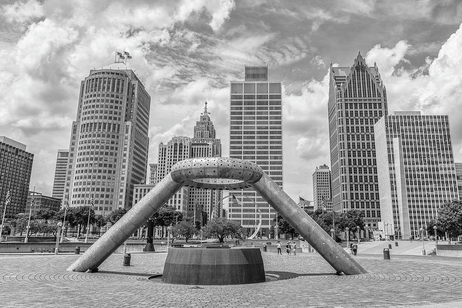 Hart Plaza In Detroit  Photograph by John McGraw