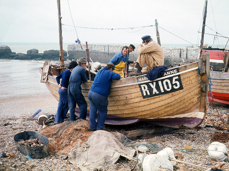 Hastings Photograph - Hastings England Fishermen On Boat by Richard Singleton Hastings Photograph - Hastings England Fishermen On Boat by Richard Singleton