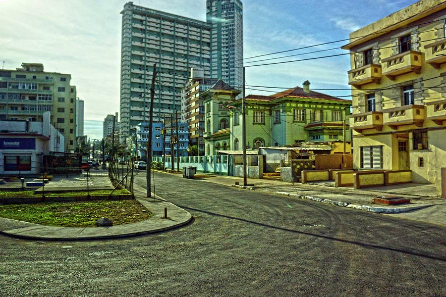 Havana-36 Photograph