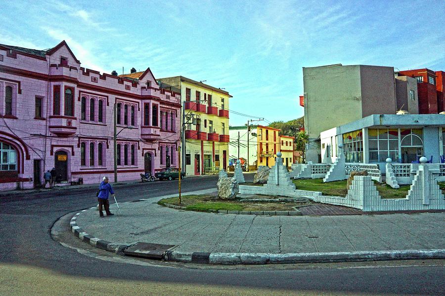 Havana-51 by Rezzan Erguvan-Onal Havana-51 by Rezzan Erguvan-Onal