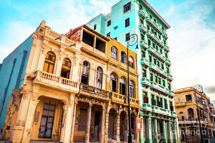 Havana Architecture Photograph by Syvonne Kozuch - Fine Art America